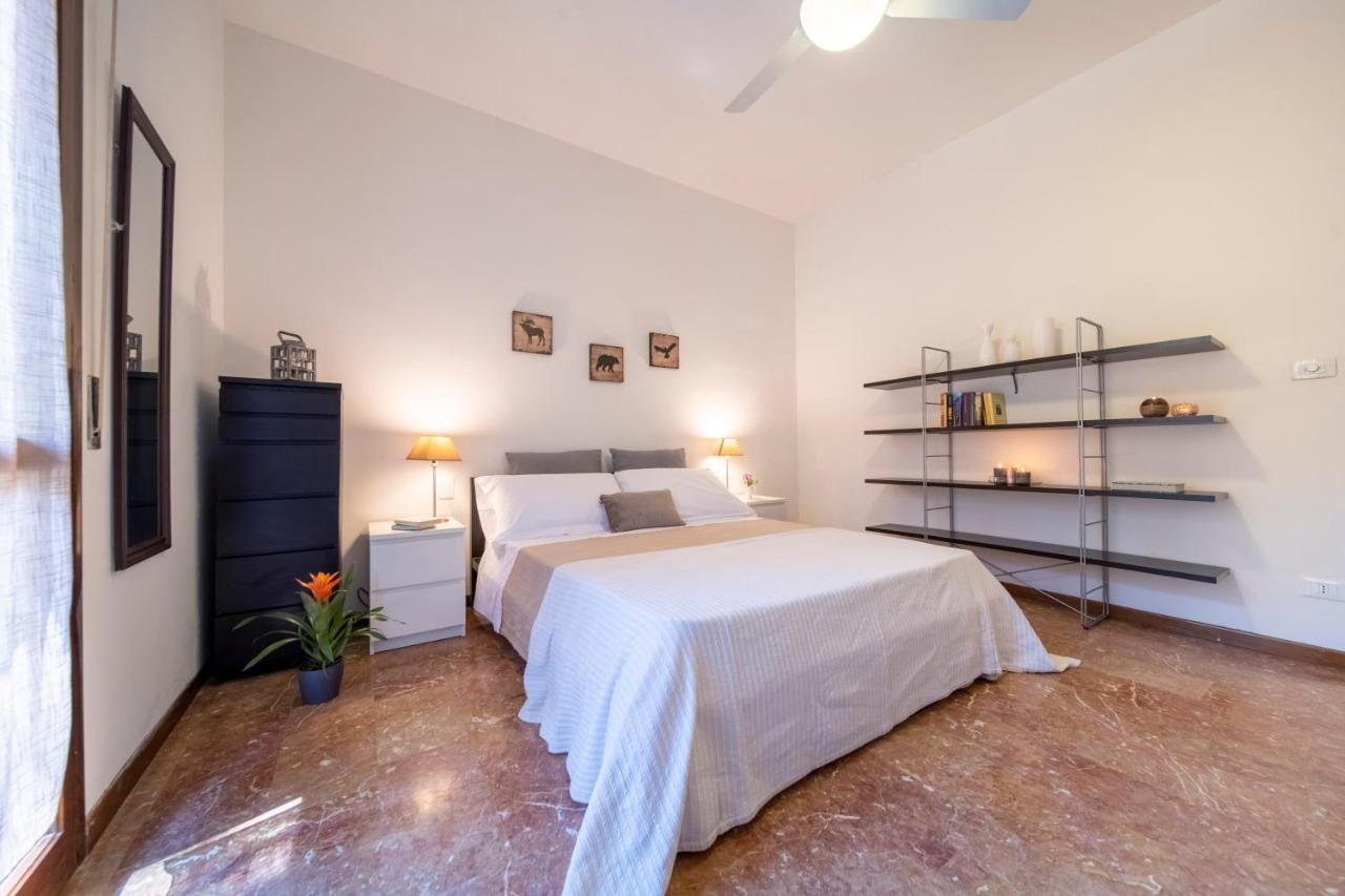 Cozy Roman Apartment With Parking Florens Exteriör bild