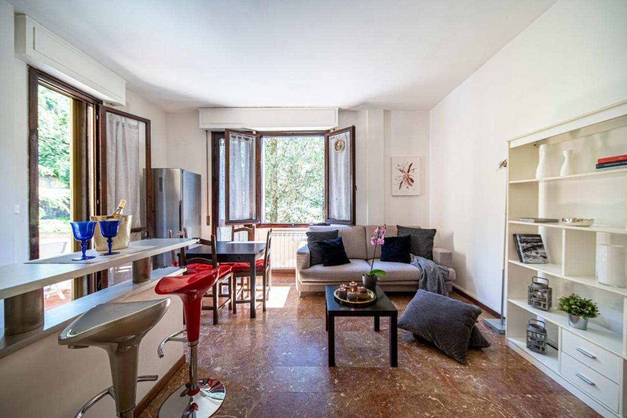 Cozy Roman Apartment With Parking Florens Exteriör bild