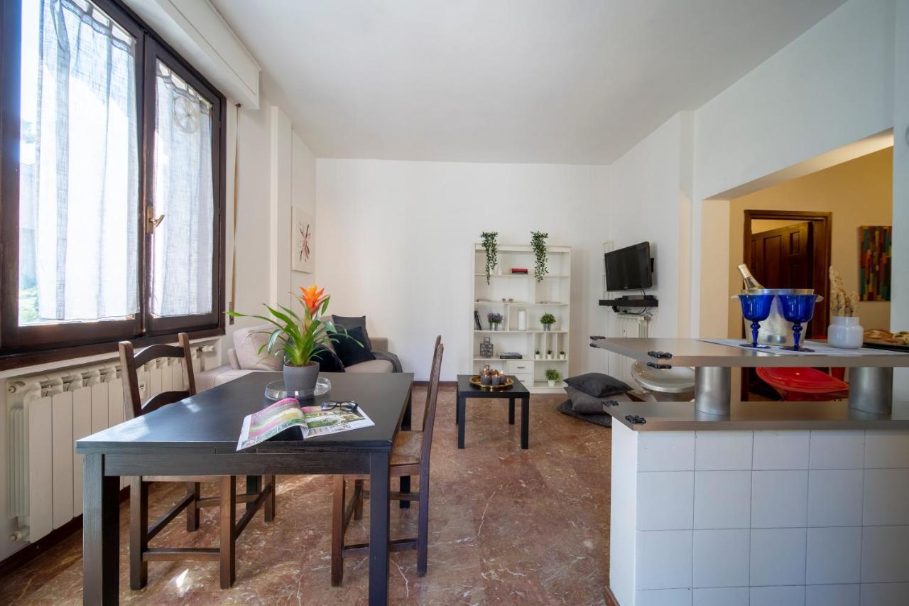 Cozy Roman Apartment With Parking Florens Exteriör bild